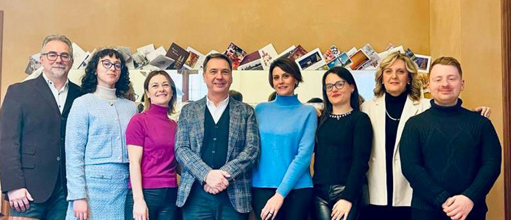 foto_staff_2018-1000x430_new